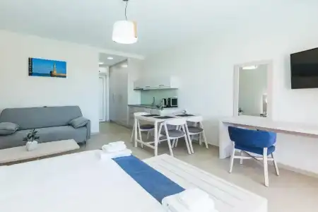 Sun and Sea Plus Resort - 1