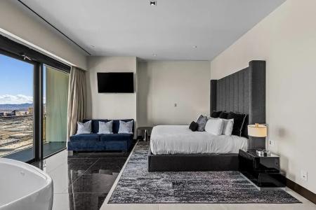 Beautiful Palms Place Suite - 341