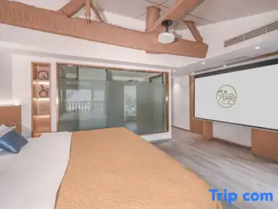 Madison Capital Executive Apartments - 76