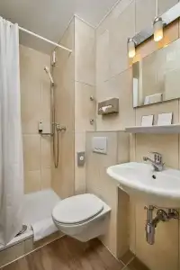 Hôtel Bon Port - 26