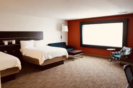 Holiday Inn Express & Suites Denver - Aurora Medical Campus by IHG - 1