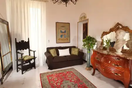 Roma Central Guest House - 1