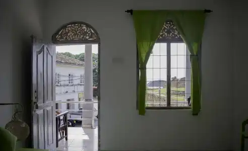 Rampart View Guest House - 12