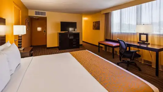Best Western The Plaza Honolulu Airport - Free Breakfast - 54