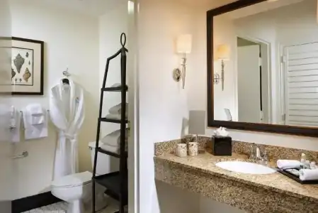 Inn at Pelican Bay - 46