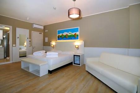 Marina Palace 4 Stelle S - 81