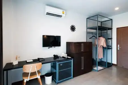 Wealth Boutique - 103