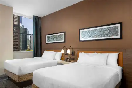 Hilton Garden Inn Chicago Central Loop - 9
