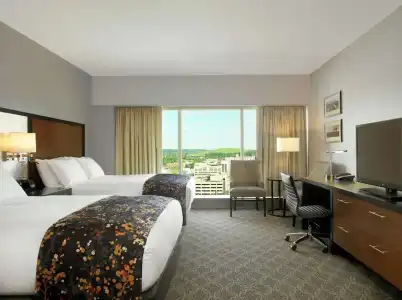 Doubletree by Hilton Cedar Rapids Convention Complex - 43