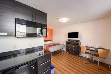 Motel 6 Cranbrook, BC - 32