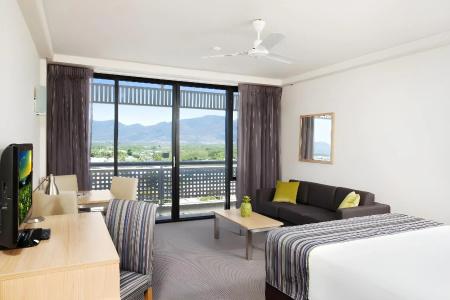 Rydges Esplanade Resort Cairns - 49