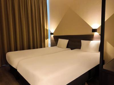 HOTELUX Amsterdam Airport - 4