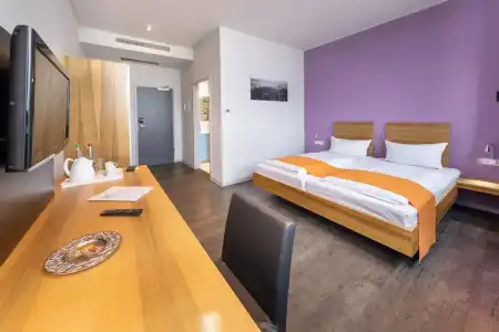 AMH Airport-Messe-Hotel - 74
