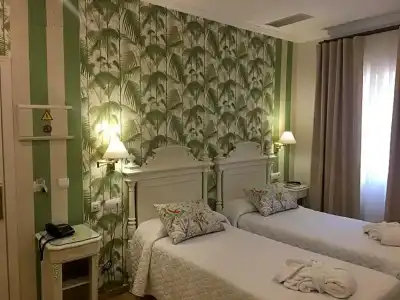 Adriano Boutique Sevilla - 29
