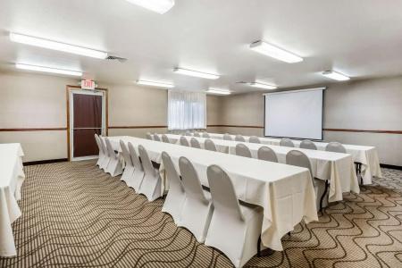 Comfort Suites at Par 4 Resort - 15