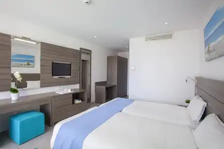 Limanaki Beach - 2