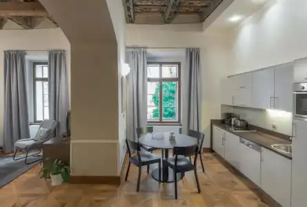 3 Epoques Apartments by Adrez Living - 13