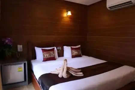 Tanee Place - 1
