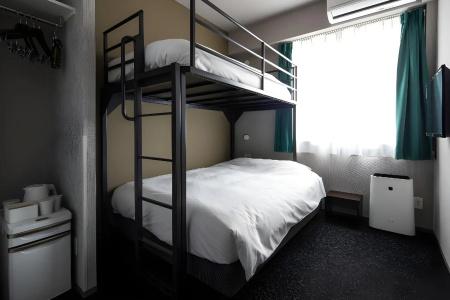 Imano Osaka Shinsaibashi Hostel - 4