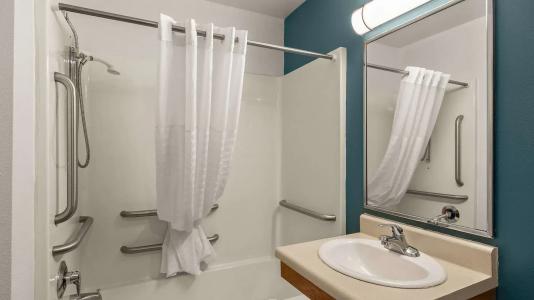 WoodSpring Suites Evansville - 21