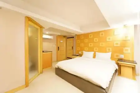 UPARs Sukhumvit 11 Nana - 23
