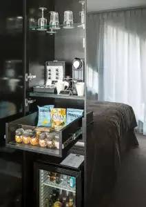 Montcalm East, Autograph Collection - 11