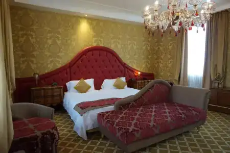 Pesaro Palace - 47
