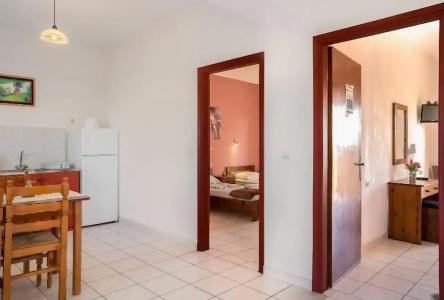 2-bed Apartment With Pool - 4
