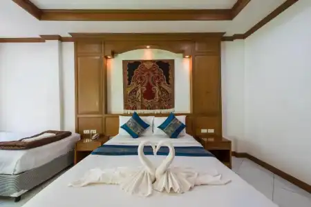 Magnific Patong - 40