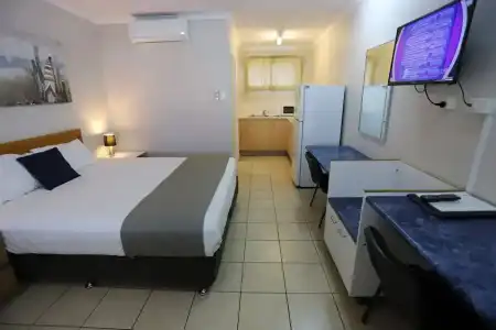 Tropic Coast Motel - 131