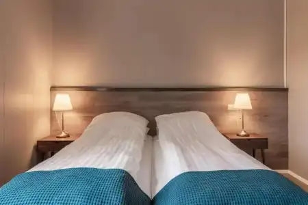 Holt Inn - 60