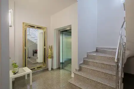 Montelux Apartments - 7