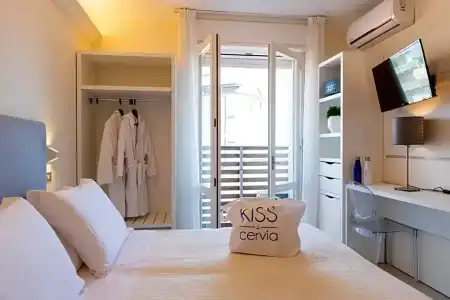 Kiss Beachfront & Restaurant - 26