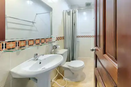 Nguyen Khang - 9