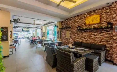 Hallo Patong & Restaurant - 29