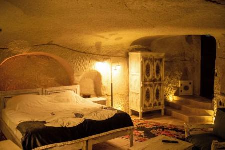 Pome Granate Cave - 38