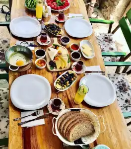 Eski Datca Pansiyon Cafe - 9