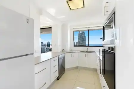 Surfers Century Oceanside Apartments - 113