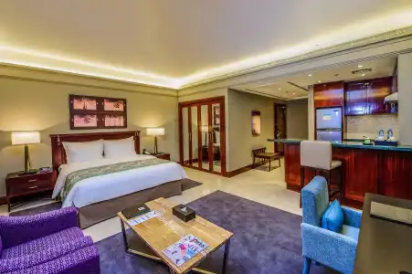 Somewhere Luxury Apartment (Formerly known as Le Meridien Dubai) - 2