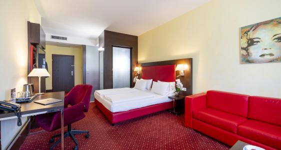 Plaza Premium Salzburg - 142