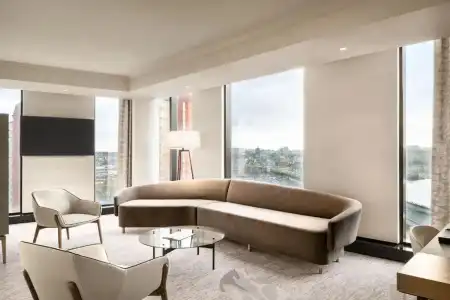 JW Marriott Parq - 160