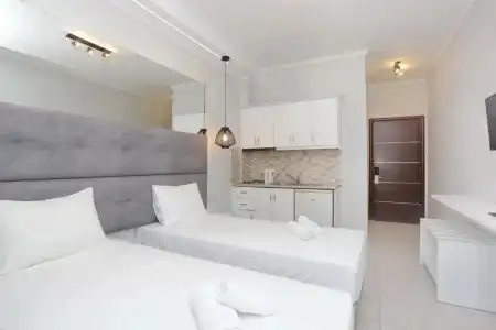 Anna Maria Paradise - 35