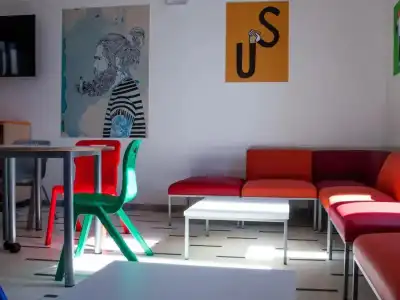 Lobby Collective Hostel - 6