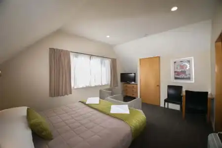 Allan Court Motel - 135