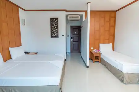 New Siam II - 5