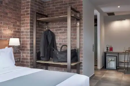 18 Micon Street - 53