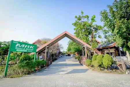 MRK Resort and Massage - 4