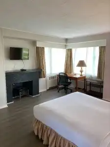 2400 Motel - 93