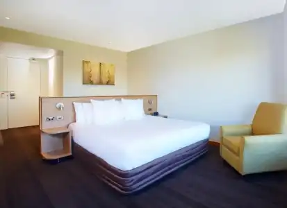 Crowne Plaza Canberra, an IHG - 55
