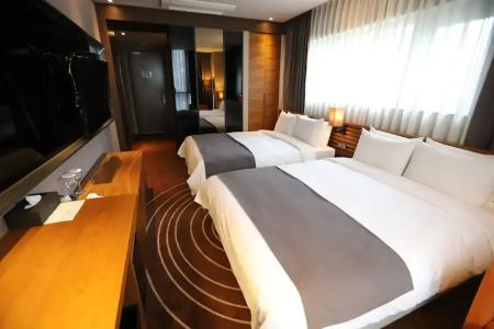 Best Louis Hamilton Haeundae - 45